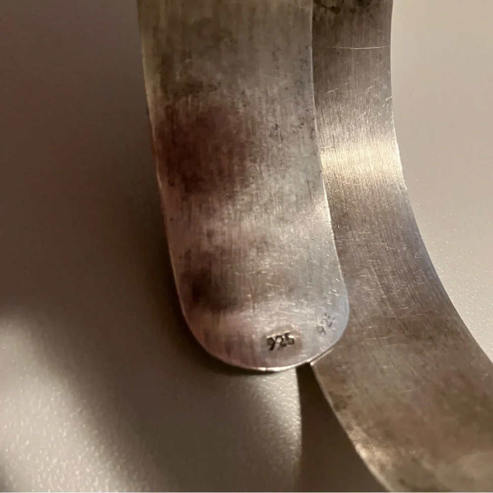Brushed Vintage Sterling Silver Bracelet - Picture 2 of 11